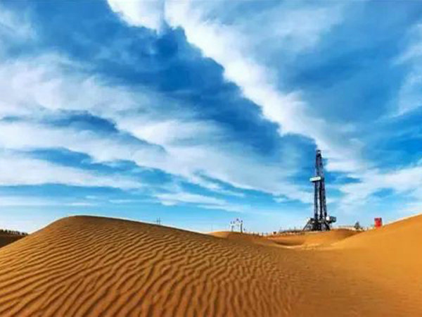 The first ultra-high pressure maintenance test center was put into operation in Northwest Oilfield